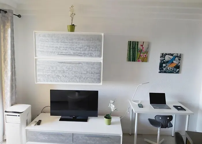 Apartamento Orlando, Costa Adeje/ Seaview /7 Min Walk To *
